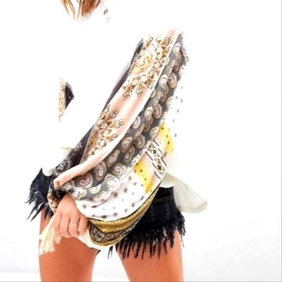 We The Free Blossom Oversized Waffle Top Med - Picture 1 of 9